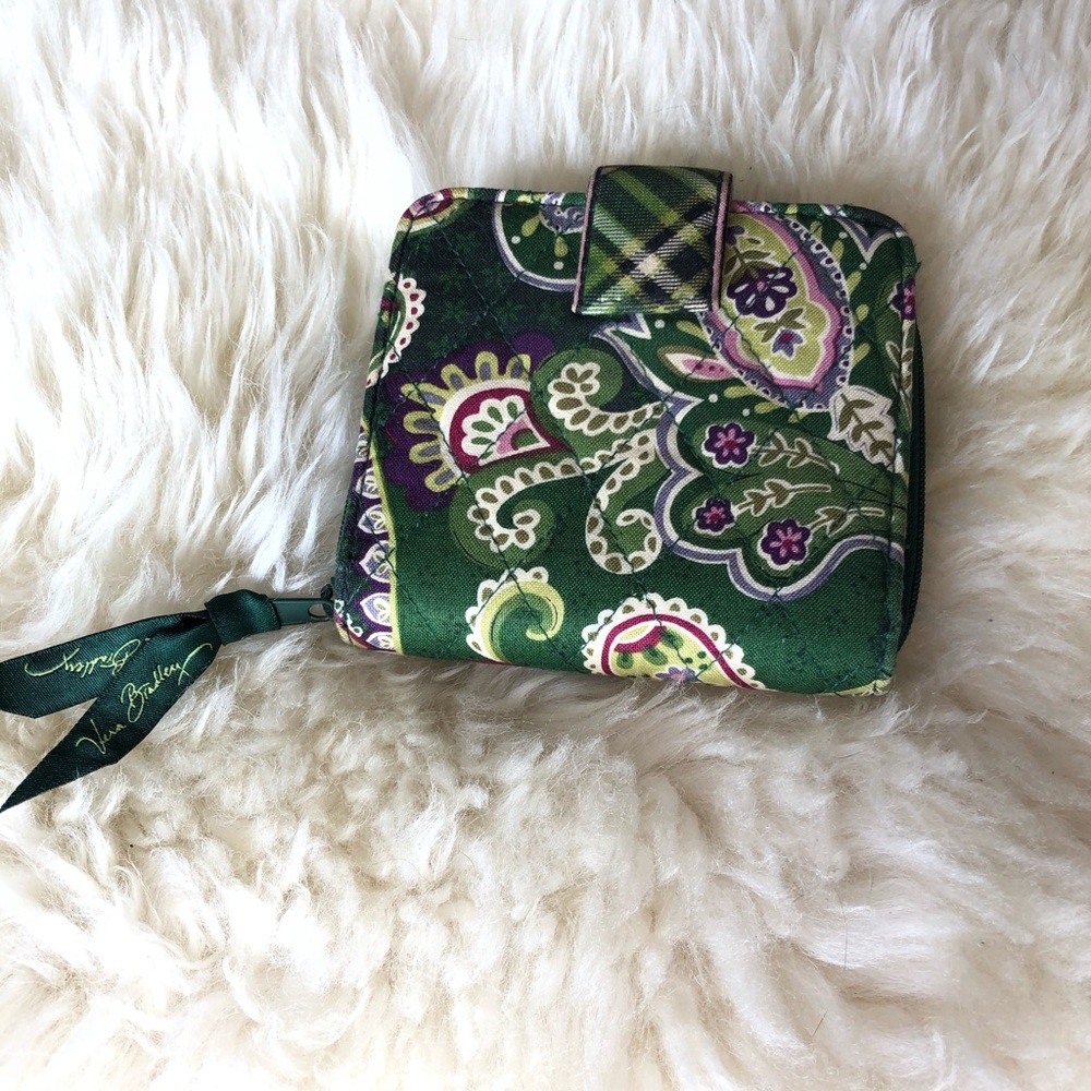 Vera Bradley Chelsea Green wallet